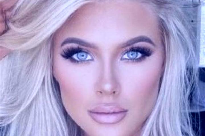 Isabella, 30, a platinum blonde dark-eyed mediterranean companion based in Harfsen. Offering Deep French Kissing, BDSM, 69. Available for incall and outcall,...