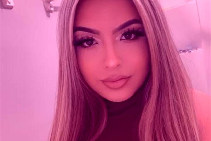Isabella, 31, a blonde dark-eyed latina companion based in Saint-Livres. Offering Erotic Massage, OWO. Available for incall and outcall, day and evening dates.