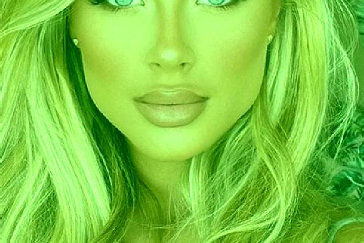 Isabella, 31, a blonde hazel-eyed latina companion based in Braunstone. Offering OWO, Massage, Tantra. Available for incall and outcall, day and evening dates.