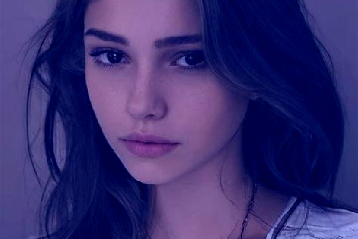 Isabella, 31, a chestnut dark-eyed slavic companion based in Les Herbiers. Offering Erotic Massage, Girlfriend Experience, Fetish. Available for incall and o...