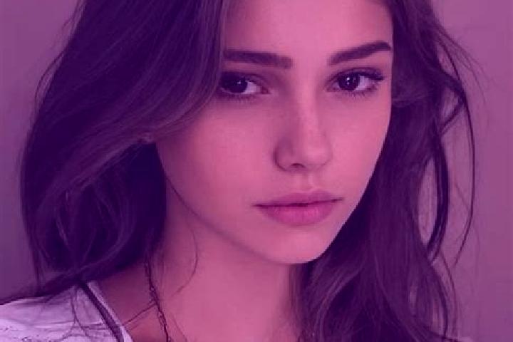 Isabella, 31, a chestnut grey-eyed slavic companion based in Zimica. Offering Domination, Striptease, Erotic Massage. Available for incall and outcall, day a...
