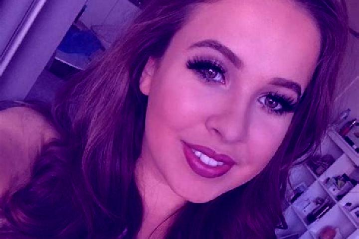 Isabella, 31, a red dark-eyed european companion based in Tipan. Offering Girlfriend Experience, 69, A-Level, Overnight. Available for incall and outcall, ov...