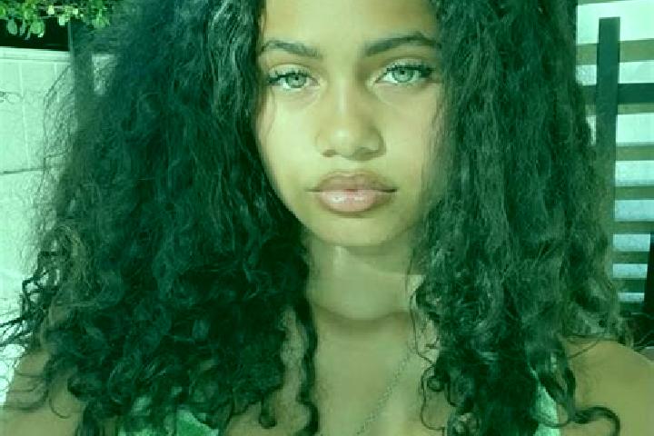Isabella, 32, a black amber-eyed mixed companion based in Mohon. Offering Couples, 69, Dinner Date. Available for incall and outcall, day and evening dates.