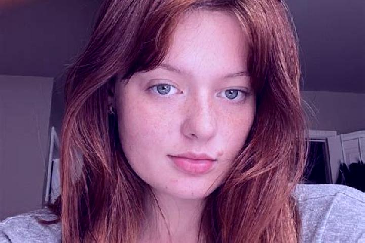 Isabella, 32, a red brown-eyed mixed companion based in Sint-Andries. Offering Dinner Date, Duos, Striptease, Prostate Massage. Available for incall and outc...
