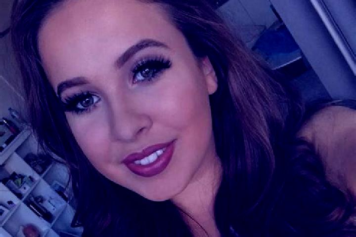 Isabella, 32, a red dark-eyed caucasian companion based in Kilkivan. Offering Erotic Massage, 69, A-Level. Available for incall and outcall, overnight bookin...