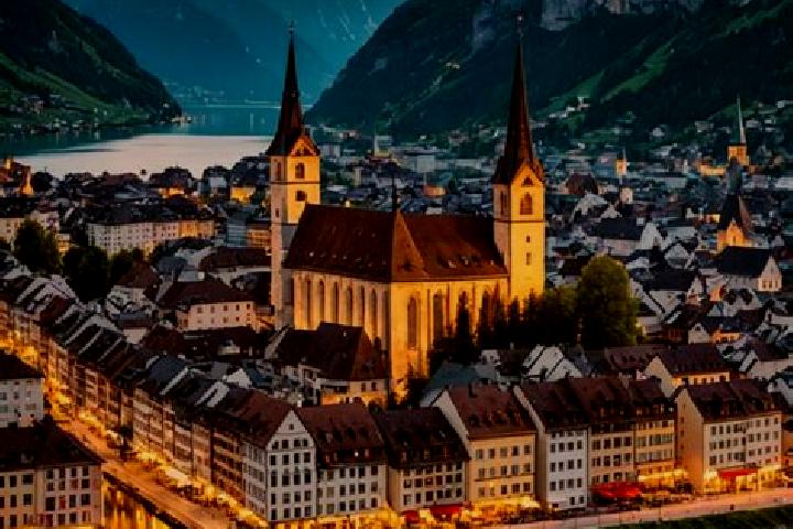 Isabella, 32 — Escort in Auw, Switzerland