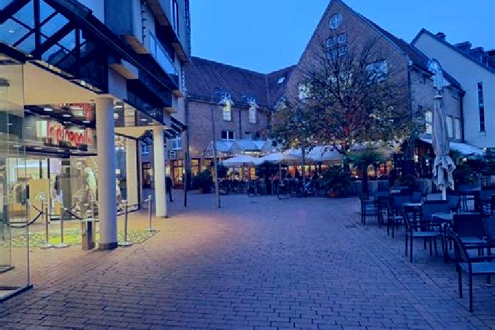Isabella, 32 — Escort in Ferschweiler, Germany