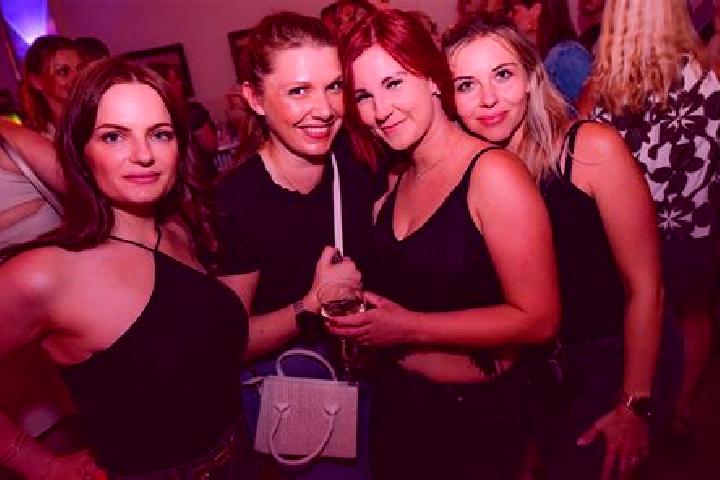 Isabella, 32 — Escort in Neuhofen, Austria