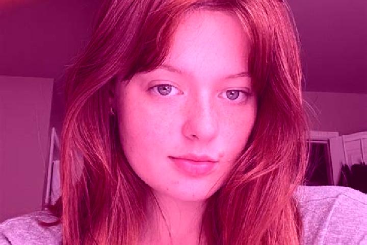 Isabella, 33, a auburn amber-eyed latina companion based in Oematnunu. Offering Roleplay, GFE, Deep French Kissing. Available for incall and outcall, overnig...