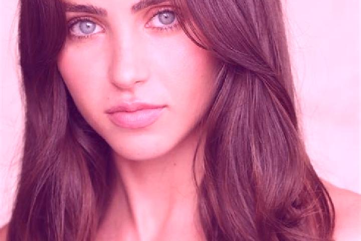 Isabella, 33, a auburn grey-eyed latina companion based in Grossbeeren. Offering Domination, Girlfriend Experience, BDSM, 69. Available for incall and outcal...
