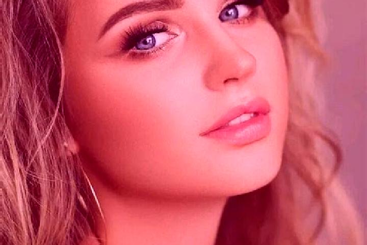 Isabella, 33, a dark blonde blue-eyed caribbean companion based in Takht-e Qeysar. Offering Fetish, Deep French Kissing, Tantra. Available for incall and out...