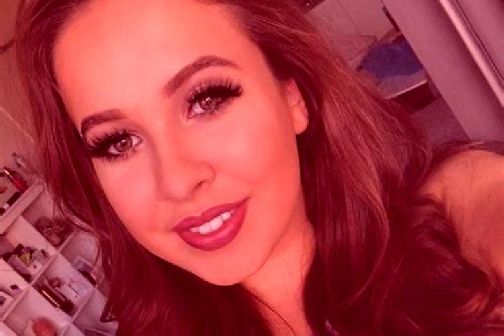 Isabella, 33, a red grey-eyed asian companion based in Palmira. Offering CIM, Striptease, Girlfriend Experience, GFE. Available for incall and outcall, overn...