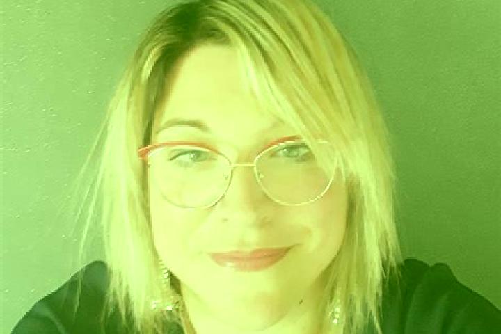 Isabella, 33 — Escort in Beaumont-les-Autels, France