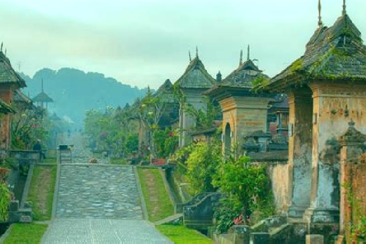 Isabella, 33 — Escort in Bualu, Indonesia