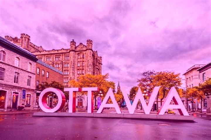 Isabella, 33 — Escort in ByWard Market, Canada