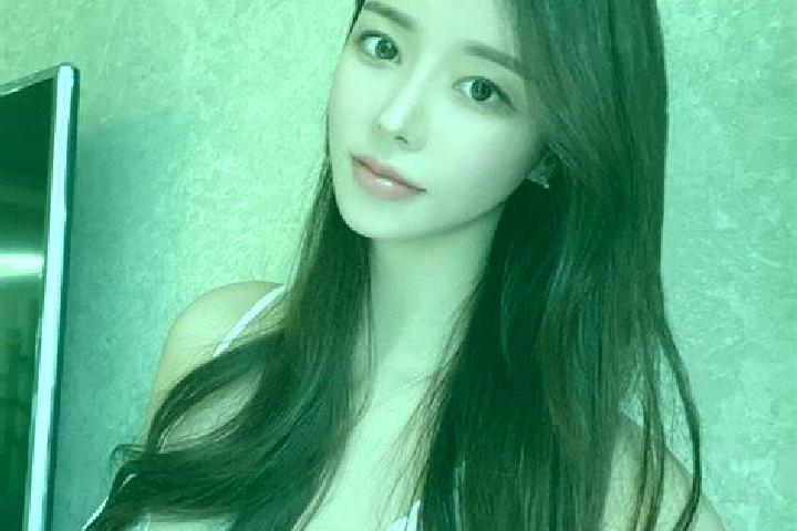 Isabella, 33 — Escort in Nongzhang, China