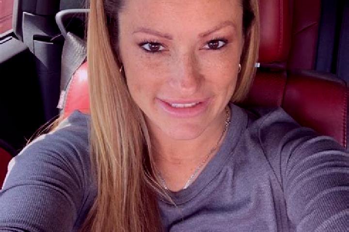 Isabella, 34, a blonde amber-eyed indian companion based in Valenza. Offering 69, Massage, Domination. Available for incall and outcall, overnight bookings a...