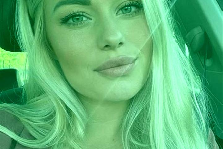 Isabella, 34, a blonde hazel-eyed caucasian companion based in Magazinka. Offering Roleplay, Fetish, Erotic Massage. Available for incall and outcall, day an...