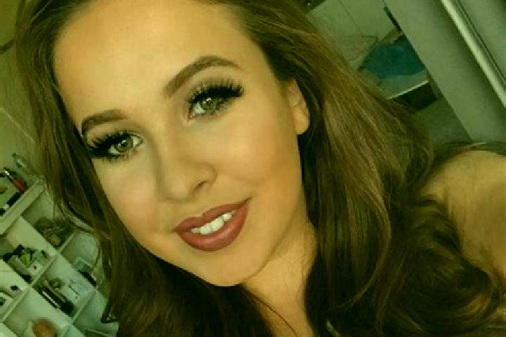 Isabella, 34, a brunette green-eyed slavic companion based in East Norwich. Offering Travel Companion, Dinner Date, Erotic Massage. Available for incall and ...