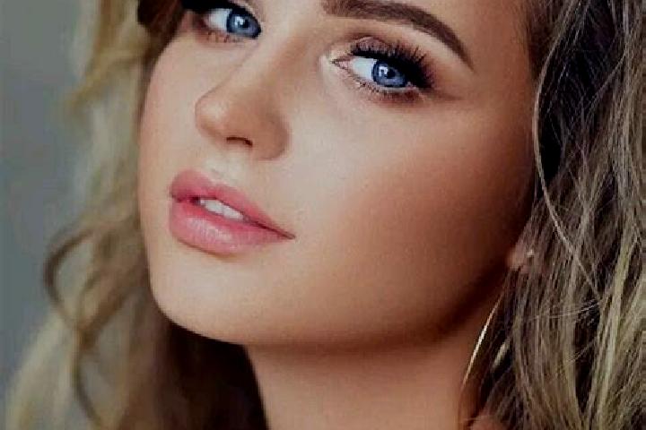 Isabella, 34, a dark blonde blue-eyed caucasian companion based in Villaverde. Offering Travel Companion, Prostate Massage, GFE, Dinner Date, Party Girl. Ava...