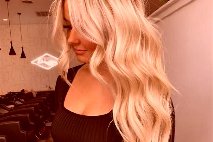 Isabella, 34, a platinum blonde amber-eyed ebony companion based in Yanshou. Offering OWO, Erotic Massage, Dinner Date, Couples, Striptease. Available for in...