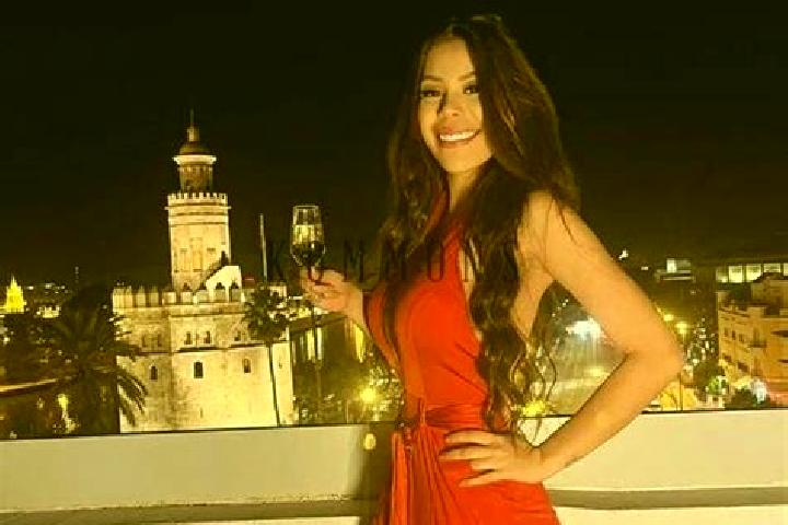 Isabella, 34, a red dark-eyed asian companion based in Lutterbek. Offering Party Girl, GFE, Tantra. Available for incall and outcall, day and evening dates.