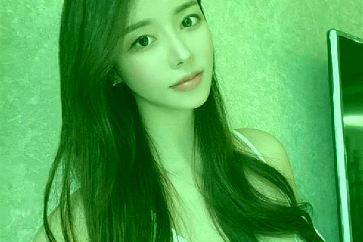 Isabella, 34 — Escort in Dajiahe, China