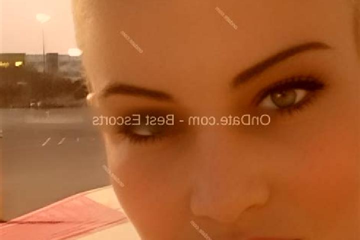 Isabella, 34 — Escort in Mayrtup, Russia