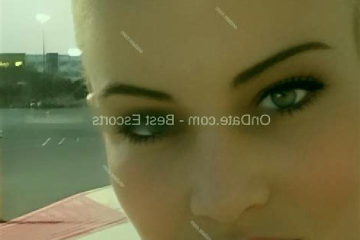 Isabella, 34 — Escort in Mlodzieszyn, Poland