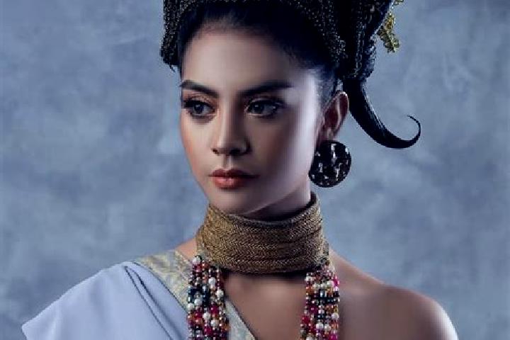 Isabella, 34 — Escort in Pyu, Myanmar