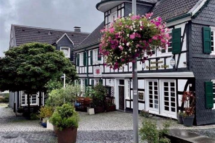 Isabella, 34 — Escort in Wermelskirchen, Germany