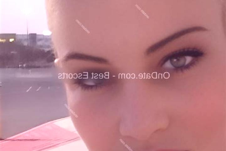 Isabella, 34 — Escort in Yuankou, China
