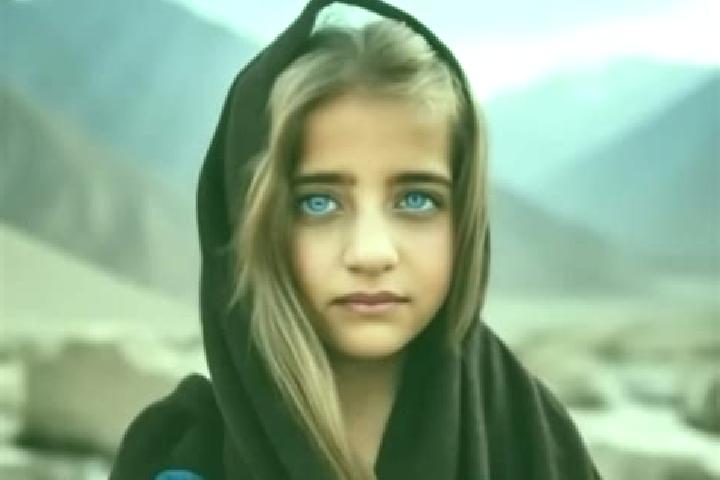 Isabella, 35, a auburn blue-eyed middle eastern companion based in Sundarnagar. Offering Erotic Massage, A-Level, Party Girl, Massage, CIM. Available for inc...