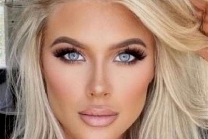Isabella, 35, a platinum blonde blue-eyed middle eastern companion based in Becouefin. Offering Overnight, Duos, Roleplay, Tantra, CIM. Available for incall ...