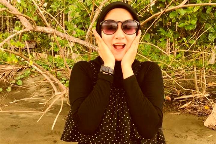 Isabella, 35 — Escort in Manalu, Indonesia