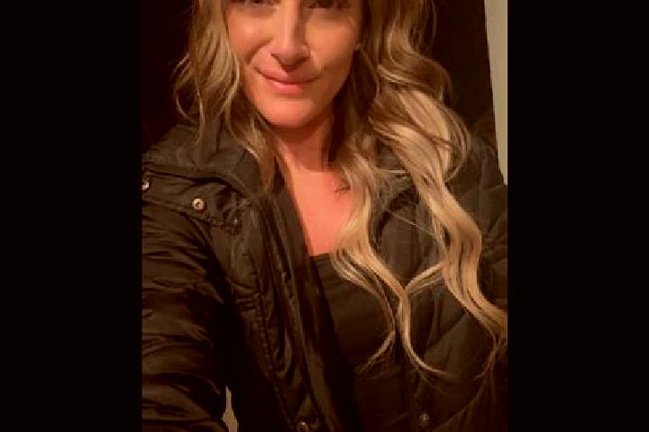 Isabella, 35 — Escort in Parkway, Canada