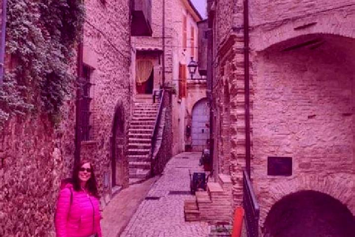 Isabella, 35 — Escort in Roccantica, Italy