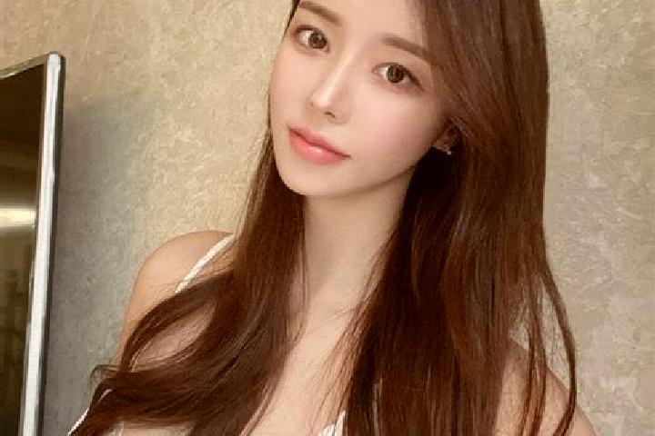 Isabella, 35 — Escort in Suyangshan, China