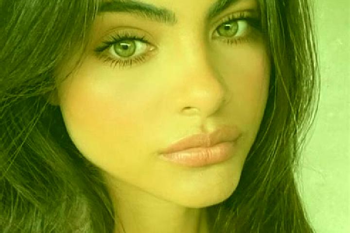 Isabella, 36, a black grey-eyed indian companion based in Albentosa. Offering Couples, Fetish, Erotic Massage. Available for incall and outcall, day and even...