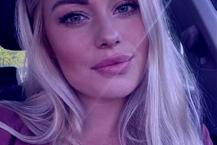 Isabella, 36, a blonde hazel-eyed asian companion based in Courtelary. Offering BDSM, 69, Roleplay. Available for incall and outcall, overnight bookings avai...