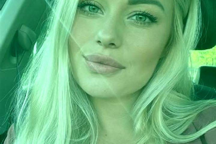 Isabella, 36, a blonde hazel-eyed caucasian companion based in North Wraxall. Offering Party Girl, GFE, Girlfriend Experience. Available for incall and outca...
