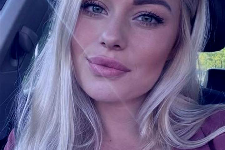 Isabella, 36, a blonde hazel-eyed european companion based in Gozzolina. Offering Domination, Girlfriend Experience. Available for incall and outcall, overni...