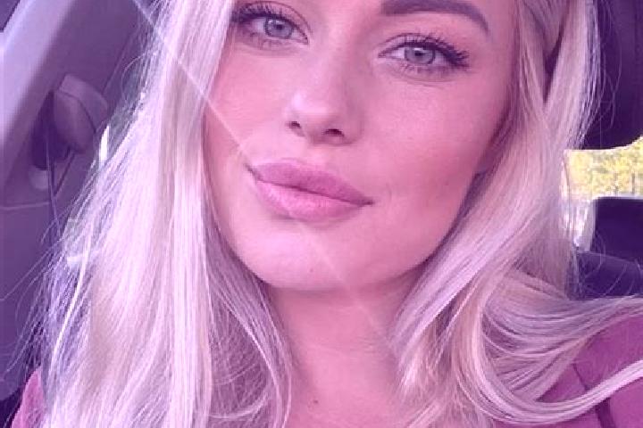 Isabella, 36, a blonde hazel-eyed middle eastern companion based in El Guapinol. Offering Erotic Massage, Tantra, Duos. Available for incall and outcall, ove...