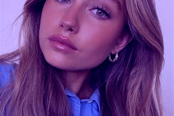 Isabella, 36, a dark blonde green-eyed mixed companion based in Laenna. Offering Travel Companion, BDSM, Erotic Massage, Overnight, CIM. Available for incall...