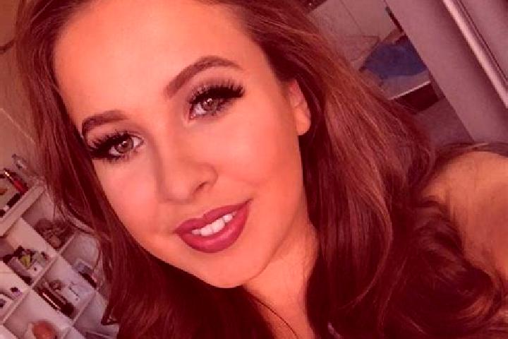 Isabella, 36, a red dark-eyed ebony companion based in Roigheim. Offering Couples, Prostate Massage, Girlfriend Experience, Striptease. Available for incall ...