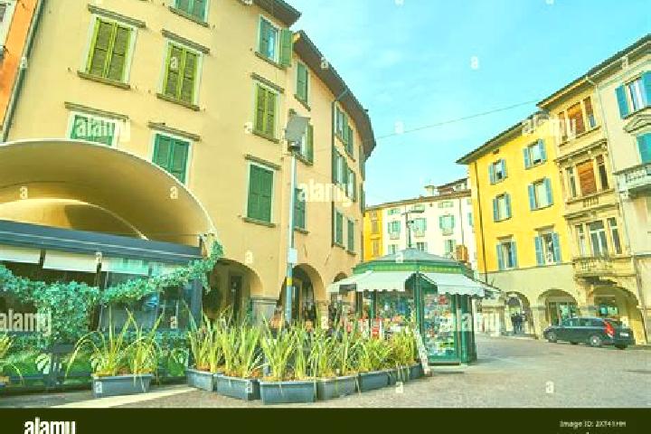 Isabella, 36 — Escort in Pontida, Italy