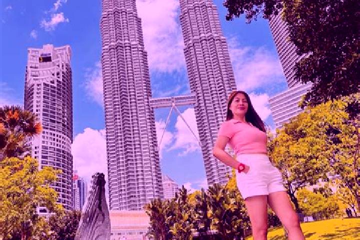 Isabella, 36 — Escort in Singgit, Indonesia