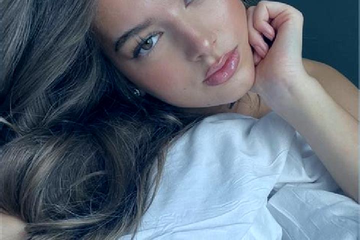 Isabella, 37, a brunette hazel-eyed caucasian companion based in Adis Zemen. Offering 69, CIM, Duos, Girlfriend Experience, Travel Companion. Available for i...