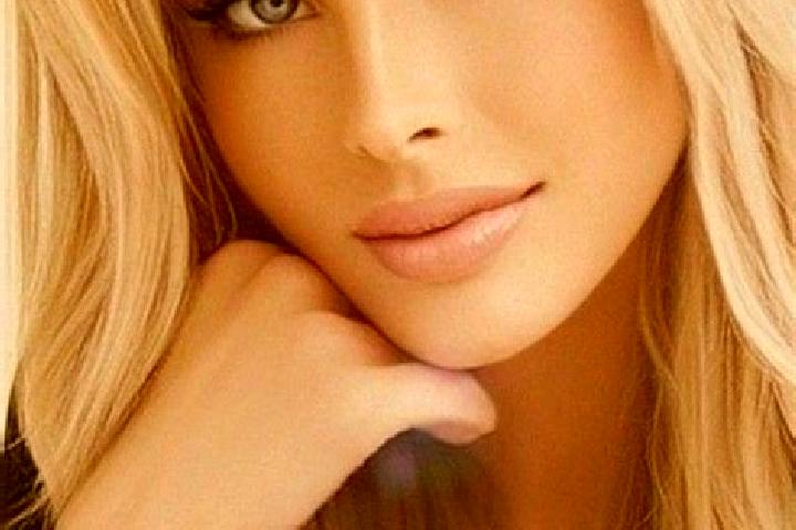 Isabella, 37, a dark blonde blue-eyed caucasian companion based in Tayma . Offering 69, Duos, Couples. Available for incall and outcall, day and evening dates.