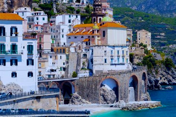 Isabella, 37 — Escort in Cereseto, Italy